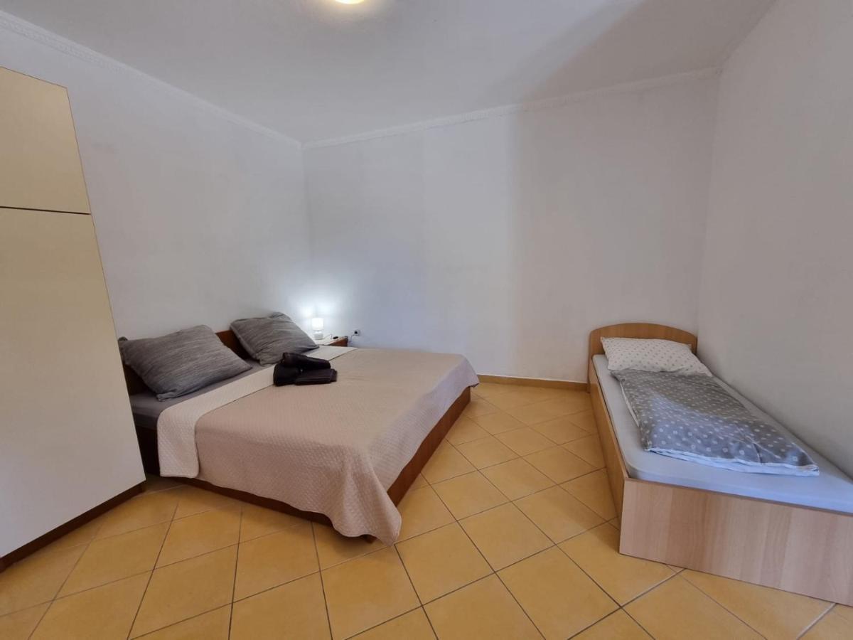 Apartmani Nika Bibinje Eksteriør billede