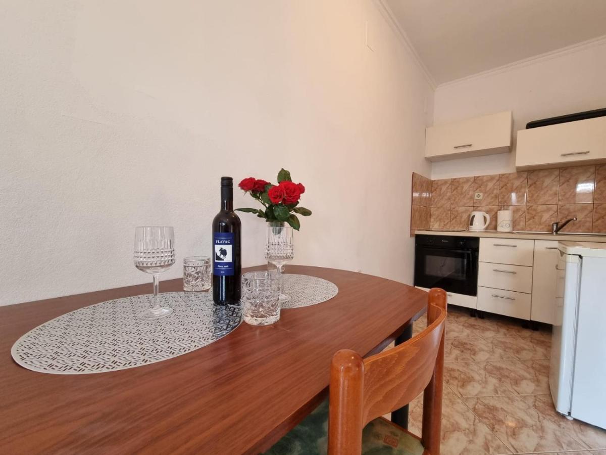 Apartmani Nika Bibinje Eksteriør billede