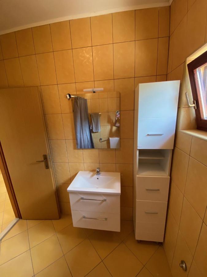 Apartmani Nika Bibinje Eksteriør billede