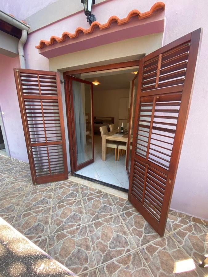 Apartmani Nika Bibinje Eksteriør billede